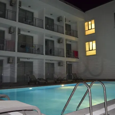 Hotel Twins Side